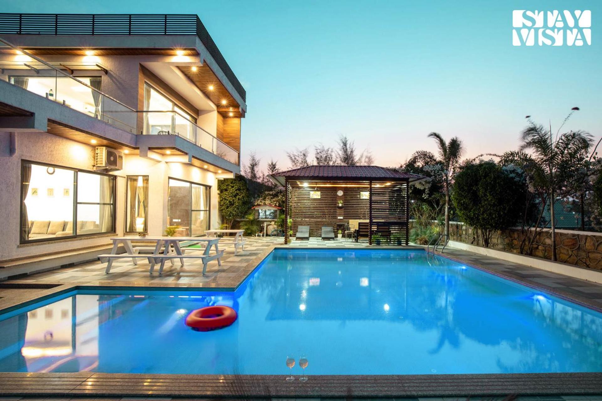 Stayvista'S Bella Dream - Mountain-View With Outdoor Pool, Lawn Featuring A Gazebo & Indoor Games Удайпур Екстериор снимка