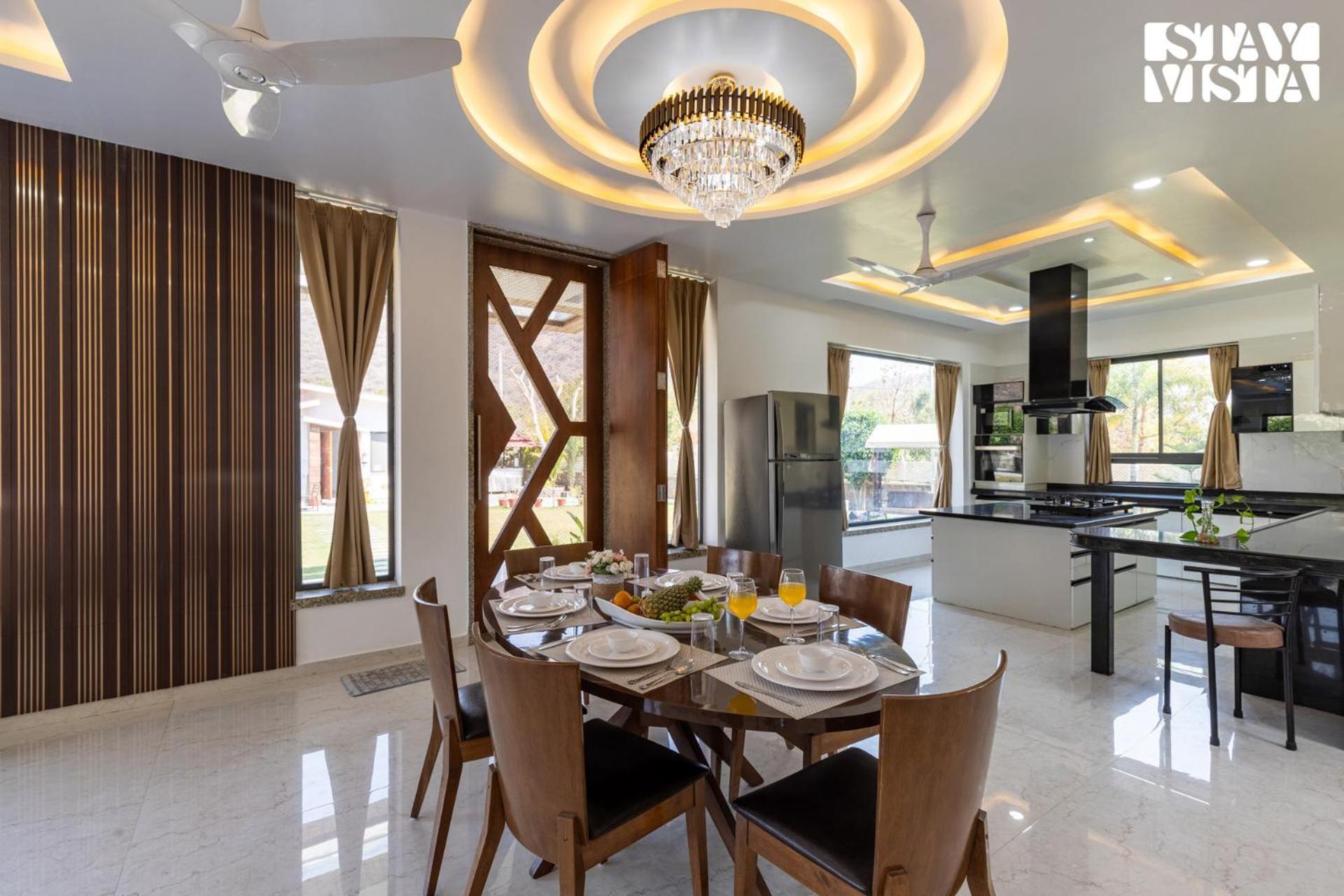 Stayvista'S Bella Dream - Mountain-View With Outdoor Pool, Lawn Featuring A Gazebo & Indoor Games Удайпур Екстериор снимка