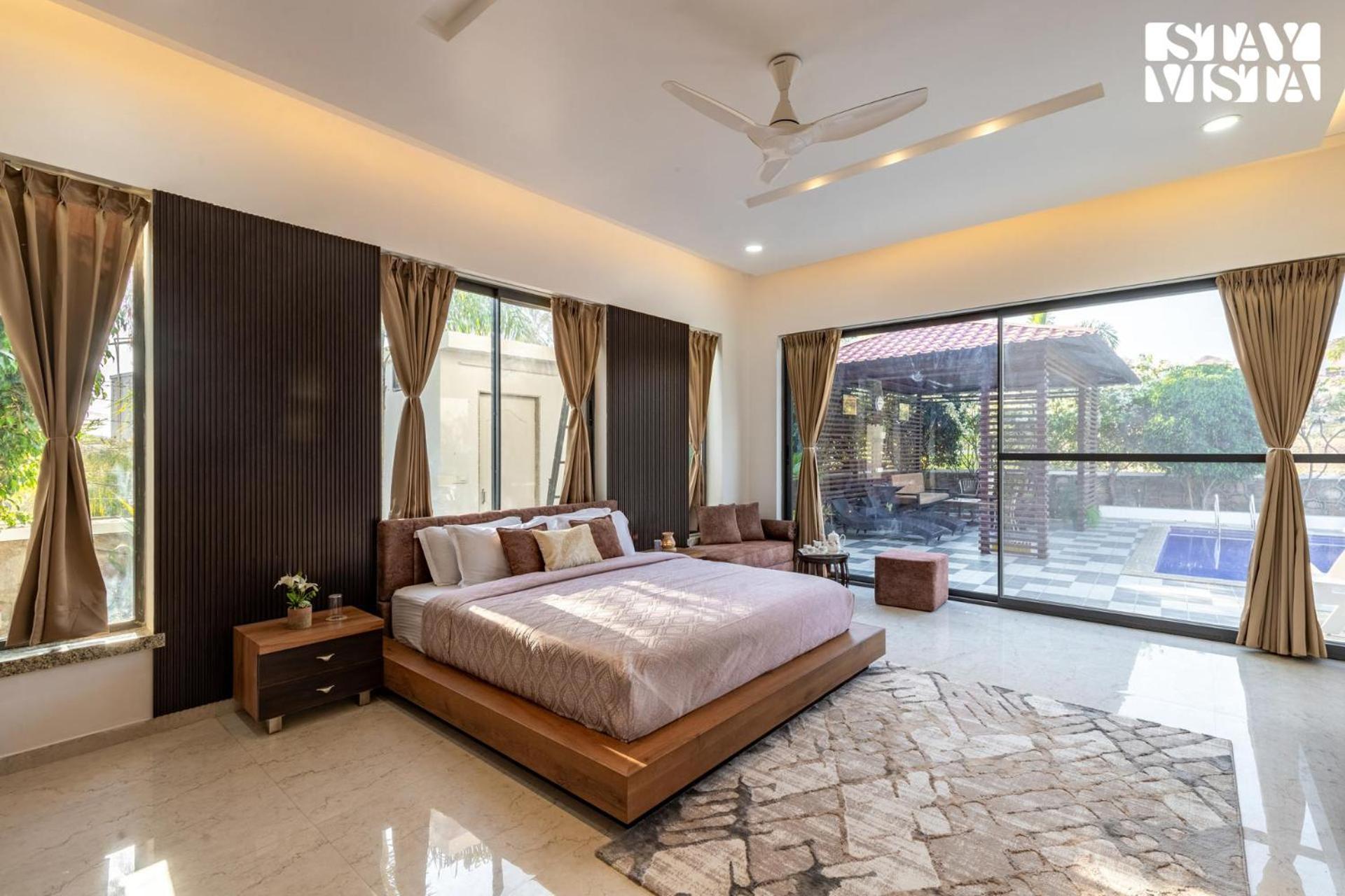 Stayvista'S Bella Dream - Mountain-View With Outdoor Pool, Lawn Featuring A Gazebo & Indoor Games Удайпур Екстериор снимка